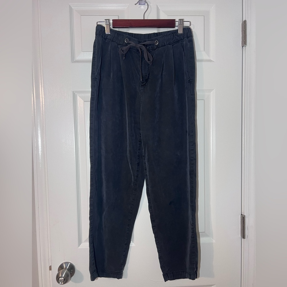 American Eagle Outfitters Women’s Roomy Black Pants
